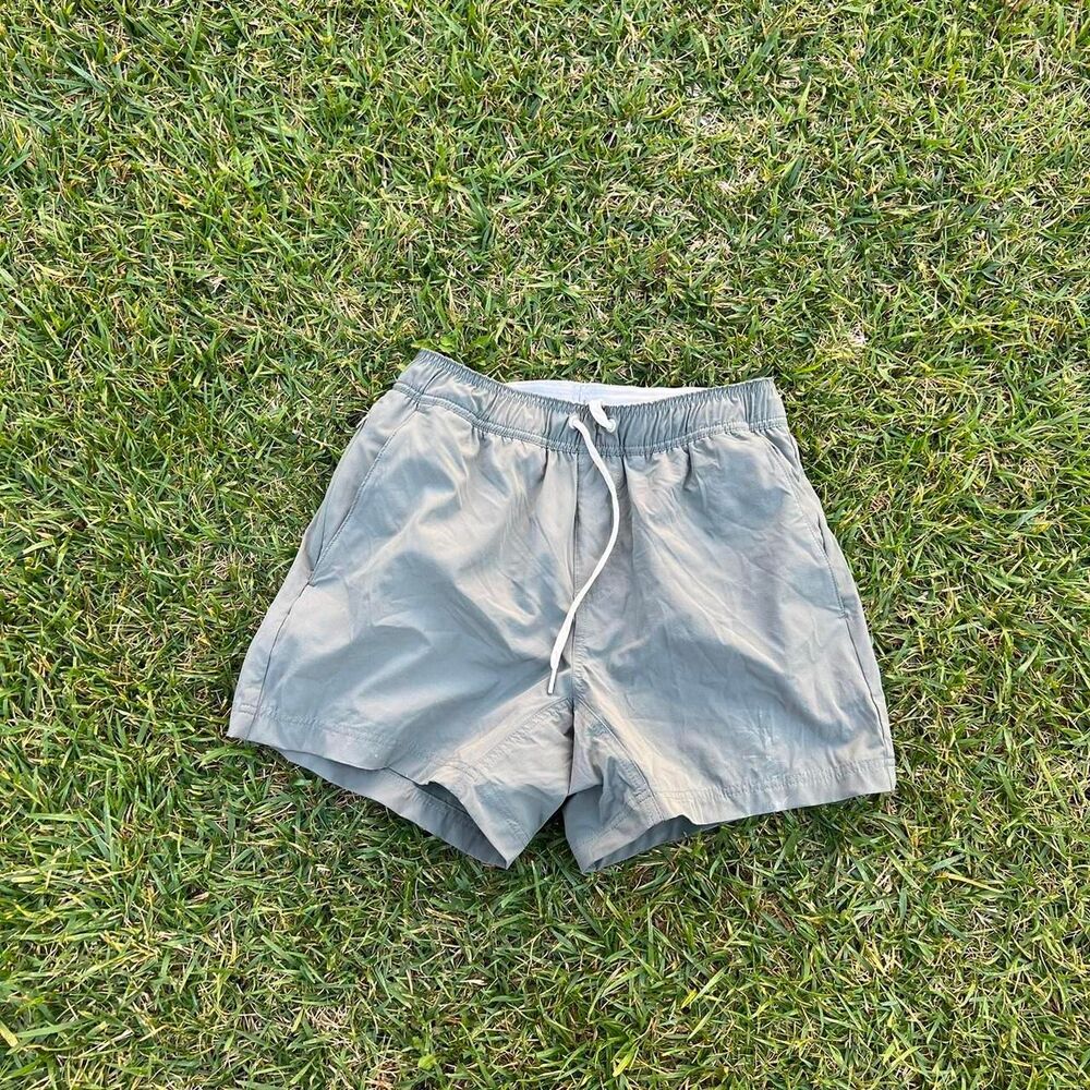 Wowie 5 inch inseam olive shorts mens size S Small